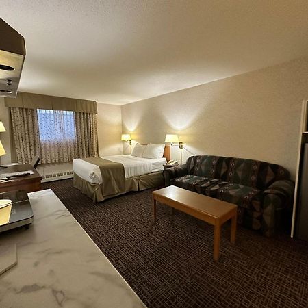 Coast Fort St John Hotel Fort St. John Esterno foto