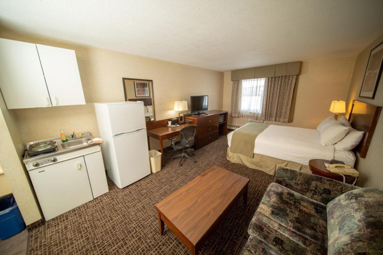 Coast Fort St John Hotel Fort St. John Esterno foto