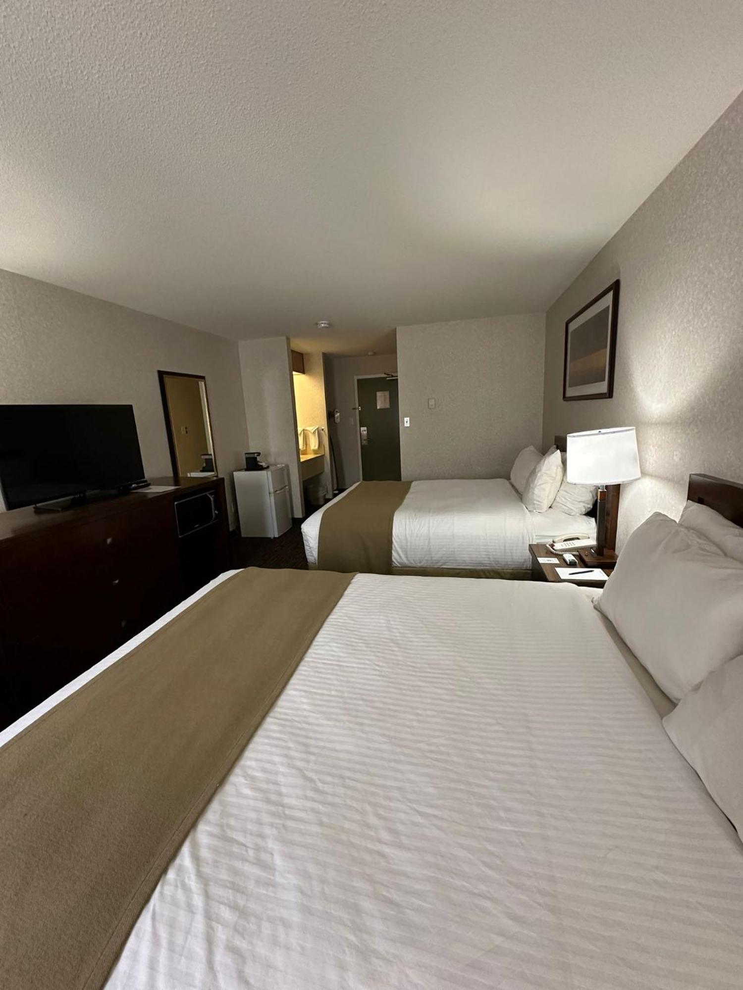 Coast Fort St John Hotel Fort St. John Esterno foto